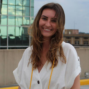 Meet your Posher, Abbi